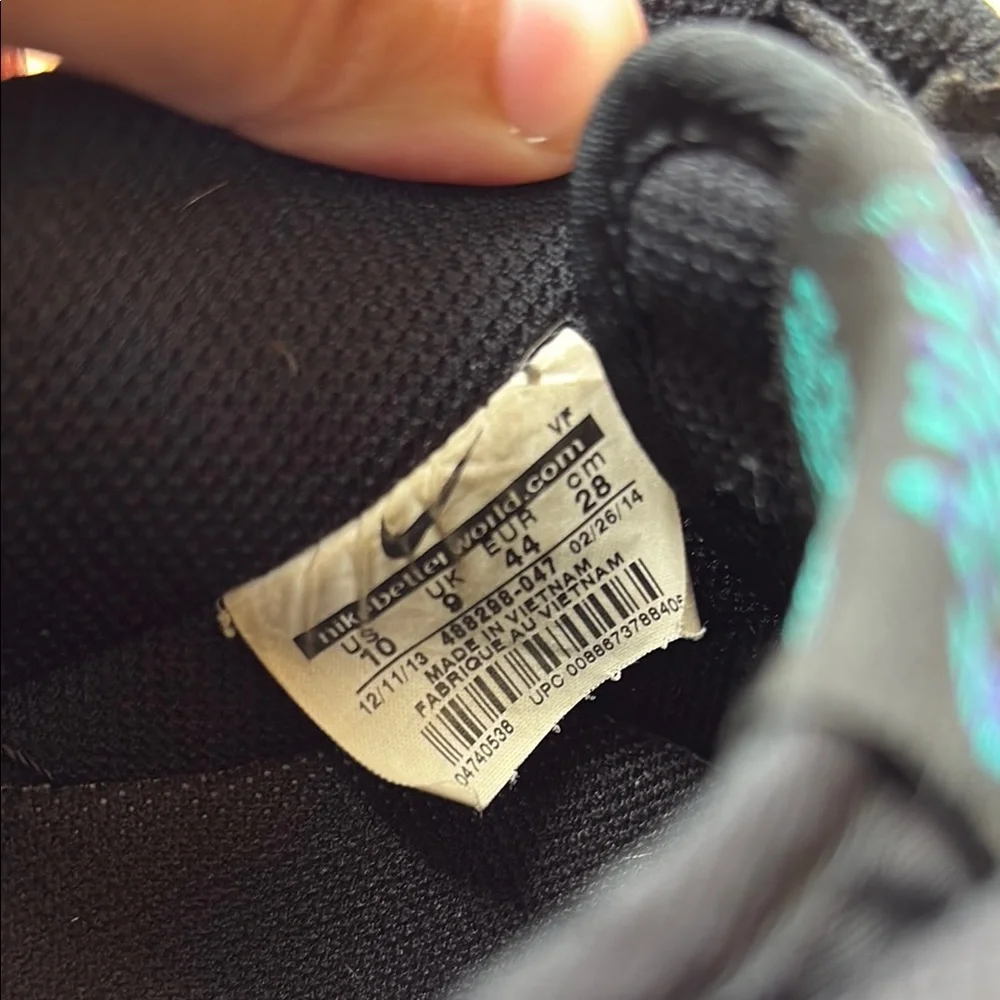Nike Air men’s sneakers - Picture 3 of 5